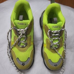 Balenciaga Triple S Sneaker Jaune Fluo Neon Yellow Gray Black White Size 43 EUR